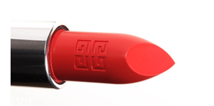 紀(jì)梵希小羊皮303和304哪個(gè)好？黃皮深唇選303