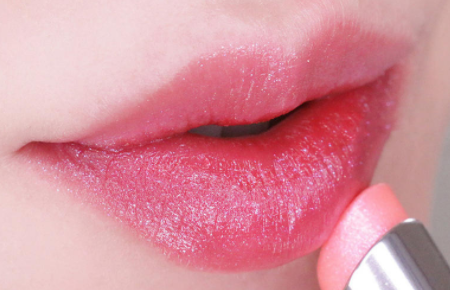 dior變色唇膏2018新色試色 dior變色家族哪個(gè)值得買 dior變色唇膏2018新色試色 dior變色家族哪個(gè)值得買