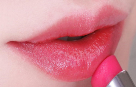 dior變色唇膏2018新色試色 dior變色家族哪個(gè)值得買 dior變色唇膏2018新色試色 dior變色家族哪個(gè)值得買