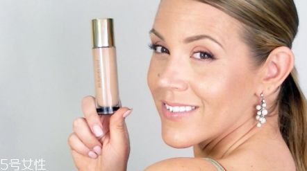 圣羅蘭超模光感粉底液色號(hào)怎么選？色號(hào)解析