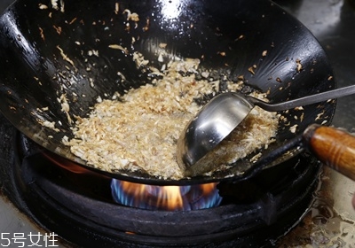 豬油的功效與作用禁忌有哪些 豬油的功效與作用禁忌有哪些