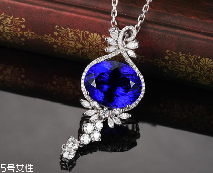 坦桑石和藍寶石有什么區(qū)別？寶石大對比