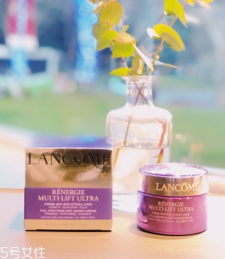 蘭蔻塑顏雪花霜適合什么膚質(zhì)？敏感肌膚同樣適用