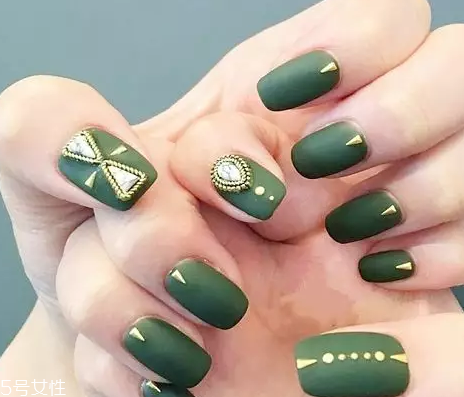 怎么自己在家美甲？4個步驟打造創(chuàng)意美甲