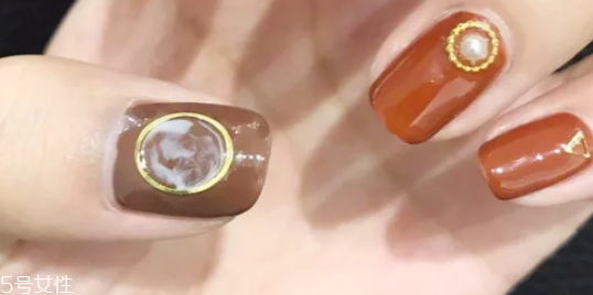 怎么自己在家美甲？4個步驟打造創(chuàng)意美甲