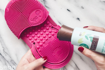 化妝刷怎么清洗才干凈？清洗化妝刷三步曲