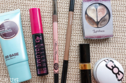 evelom卸妝膏好用嗎？防水彩妝也能輕松卸除