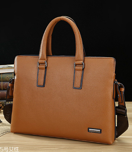 男生怎么穿顯得成熟？輕松塑造穩(wěn)重形象