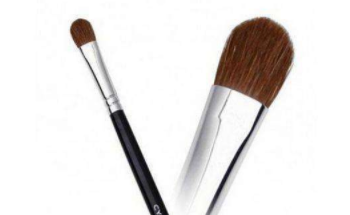 化妝刷買什么材質(zhì)的好？眼影刷用動物毛更好