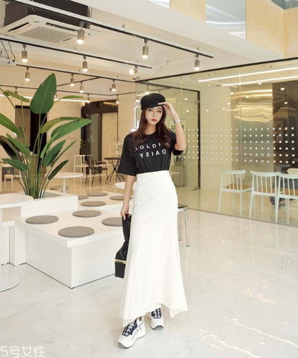 春天穿什么長裙好看？這幾款助你魅力激增