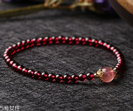 石榴石手鏈睡覺能戴嗎？這些情況你需要考慮