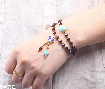 石榴石手鏈睡覺能戴嗎？這些情況你需要考慮