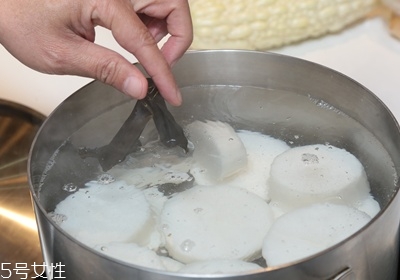 日式關東煮的做法及配方圖解 日式關東煮的做法及配方圖解