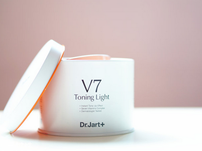 韓國(guó)v7素顏霜含鉛汞嗎 蒂佳婷v7素顏霜的使用步驟 韓國(guó)v7素顏霜含鉛汞嗎 蒂佳婷v7素顏霜的使用步驟