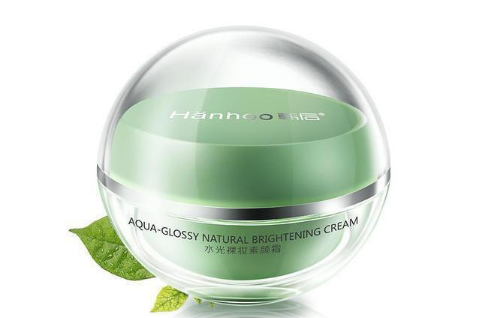 素顏霜搓泥是什么原因 這樣使用素顏霜不容易搓泥 素顏霜搓泥是什么原因 這樣使用素顏霜不容易搓泥