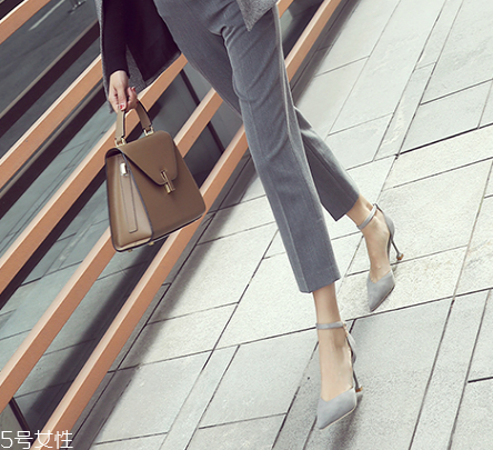 高跟鞋前腳掌疼怎么辦？四大妙招教你緩解