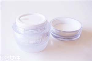 擦素顏霜會不會過敏 因人而異 擦素顏霜會不會過敏 因人而異