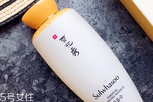 雪花秀平衡水和潤顏水哪個(gè)好？潤顏水是鎮(zhèn)店之寶