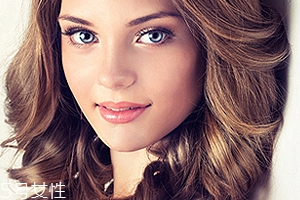 用燙發(fā)水前要洗頭嗎？潔凈頭皮才能燙發(fā)