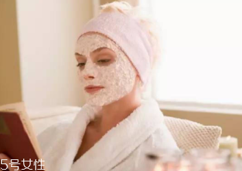 什么時(shí)候不能敷面膜？深夜不要敷面膜