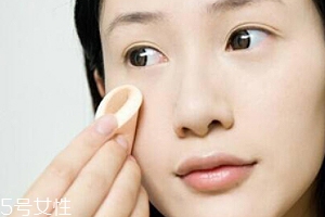 平價好用的粉餅有哪些？出游必備的六款粉餅