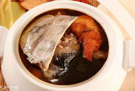 土茯苓可以和什么煲湯 土茯苓煲老龜大補 土茯苓可以和什么煲湯 土茯苓煲老龜大補