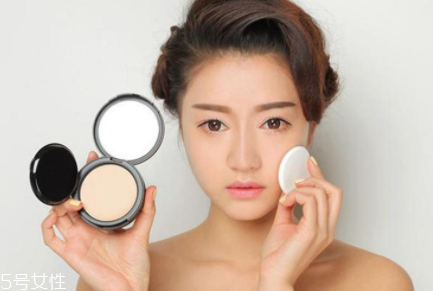 清純韓式裸妝畫法步驟圖 白皙迷人的妝容教程 清純韓式裸妝畫法步驟圖 白皙迷人的妝容教程