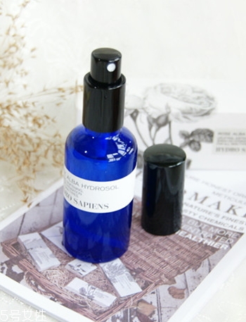 純露和精油有什么區(qū)別？