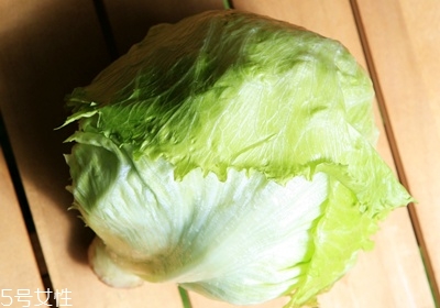 做沙拉用什么蔬菜 有什么蔬菜可以做沙拉 做沙拉用什么蔬菜 有什么蔬菜可以做沙拉