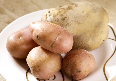 做沙拉用什么蔬菜 有什么蔬菜可以做沙拉 做沙拉用什么蔬菜 有什么蔬菜可以做沙拉