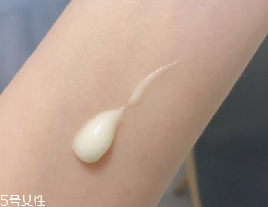 碧柔藍(lán)管防曬有酒精嗎？酒精過敏者慎用