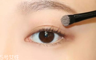 少女眼妝畫法圖解 清純可人減齡100歲 少女眼妝畫法圖解 清純可人減齡100歲