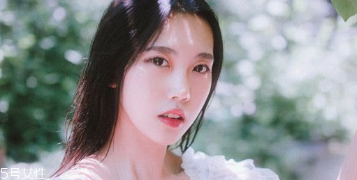 面部防曬霜哪個(gè)牌子好 防曬指數(shù)越高對(duì)皮膚傷害越大 面部防曬霜哪個(gè)牌子好 防曬指數(shù)越高對(duì)皮膚傷害越大