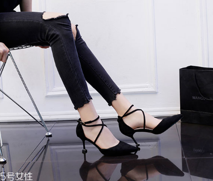 高跟鞋后跟磨腳怎么辦？再也不用擔心磨腳問題