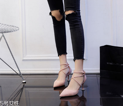 高跟鞋后跟貼怎么貼？后跟貼原來這樣用