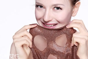 半畝花田海藻面膜怎么用？