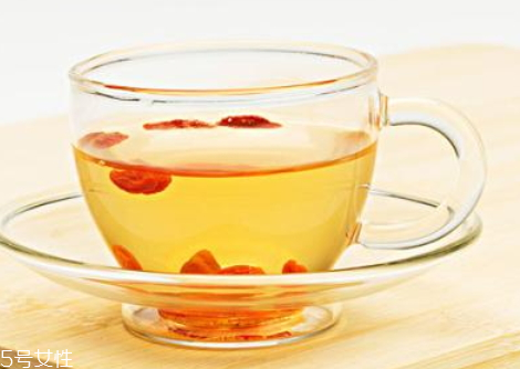 麥冬和枸杞泡水喝嗎 枸杞麥冬茶去燥 麥冬和枸杞泡水喝嗎 枸杞麥冬茶去燥