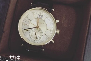 michael kors手表怎么調時間？mk手表這樣用