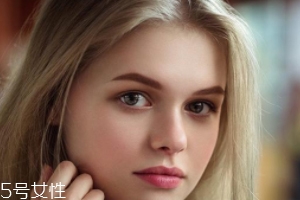 濃眉怎么畫眉毛？濃眉用眉膠是絕配