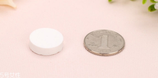 面膜紙泡什么最補水？