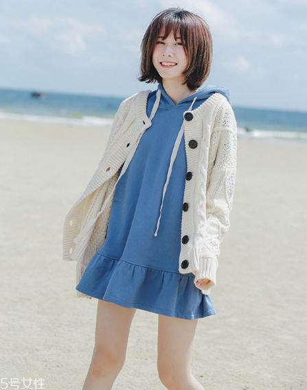 今年流行什么顏色針織開(kāi)衫？這三款一定要有