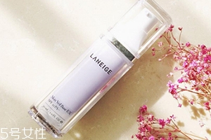 蘭芝紫色隔離好用嗎？黃皮美白利器