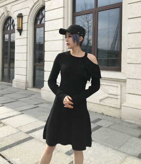 2018流行什么款式小黑裙？最經(jīng)典的性感風(fēng)