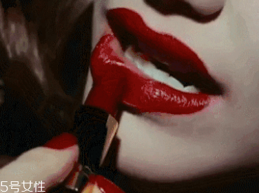 夏天化妝怎么樣不脫妝？8個(gè)小技巧讓你做清爽女神