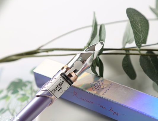 vivlas唯蘭頌鋼筆口紅怎么樣？自帶變色效果
