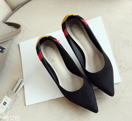 高跟鞋買高了怎么辦？選對(duì)適合自己的高度