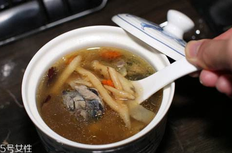 玉竹和黃芪一起燉湯嗎 玉竹和黃芪一起燉湯嗎