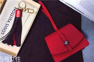 moynat是哪個(gè)國(guó)家的品牌？奢侈品箱包鼻祖