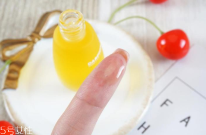 darphin朵梵8花精露怎么樣？百妍緊致芳香精露好用嗎？