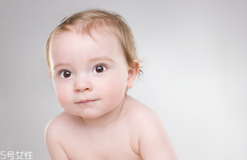 太陽傘怎么選 太陽傘外面黑好還是里面黑好 太陽傘怎么選 太陽傘外面黑好還是里面黑好